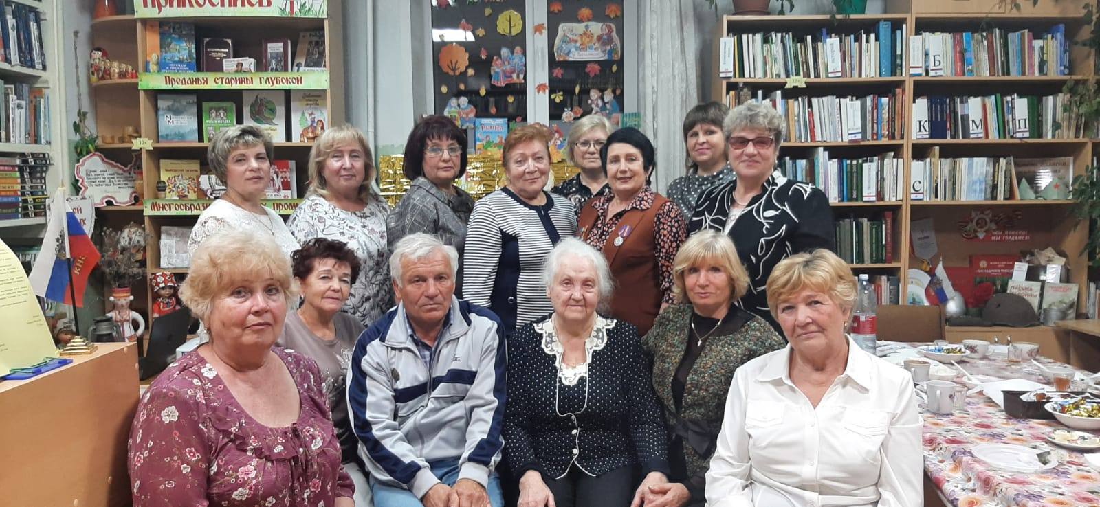 Совет ветеранов Пролетарского района провел  встречу ветеранов учителей