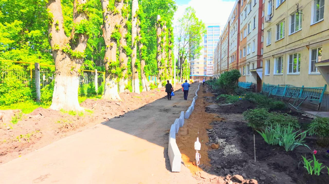 В Саранске продолжается реализация программы «Формирование комфортной городской среды» нацпроекта «Жилье и городская среда», инициированного президентом