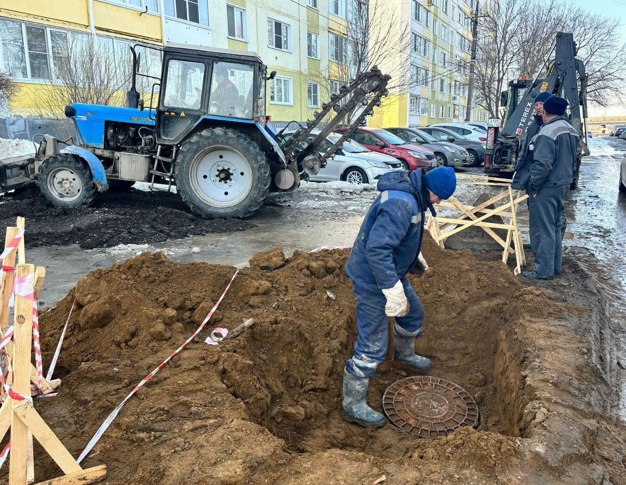 Муниципальное предприятие "СаранскГорводоканал" выполняет работы по реконструкции самотечного канализационного коллектора по ул. Крупской
