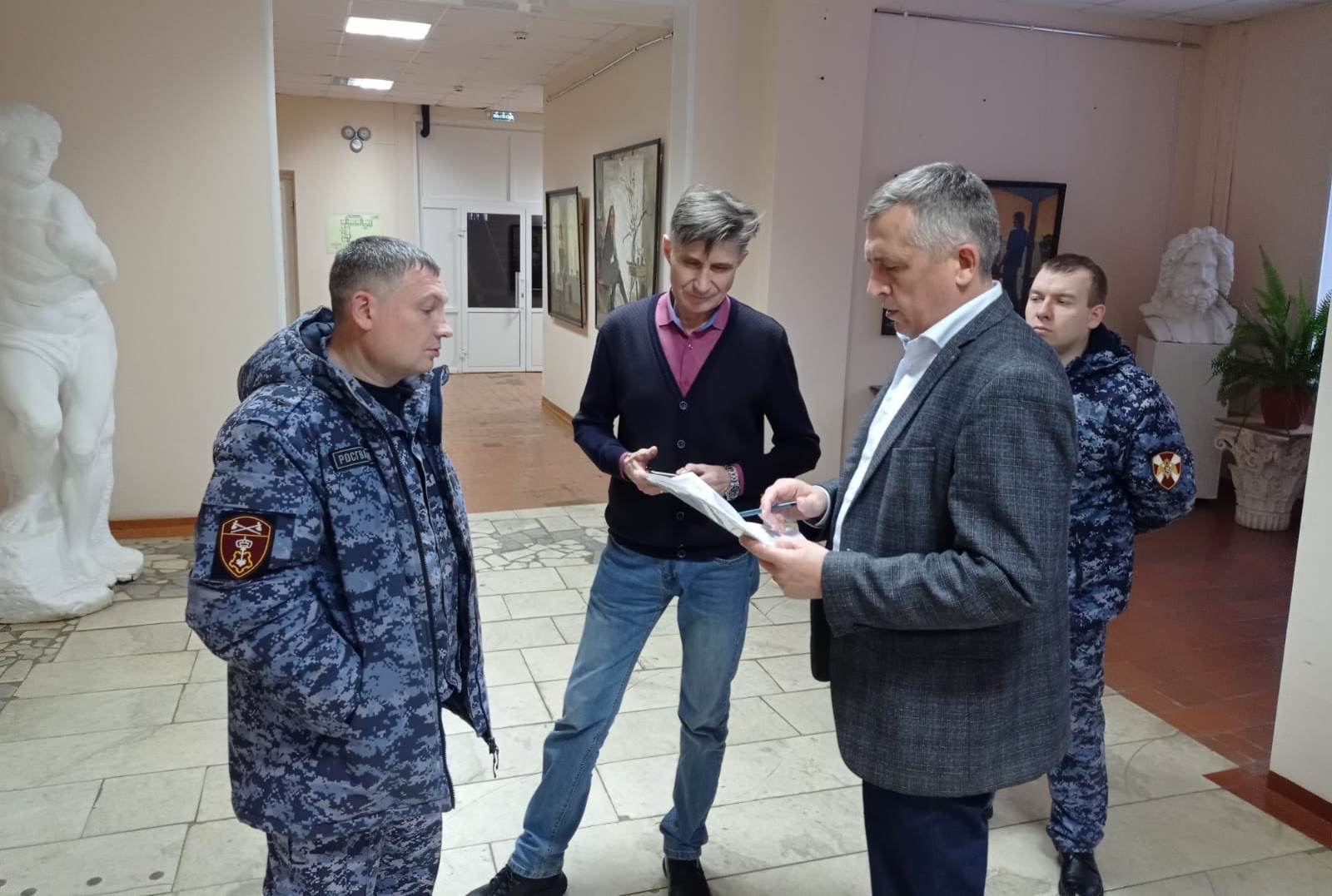 В Саранске обследовали состояние антитеррористической  защищенности художественного училища имени Ф.В. Сычкова