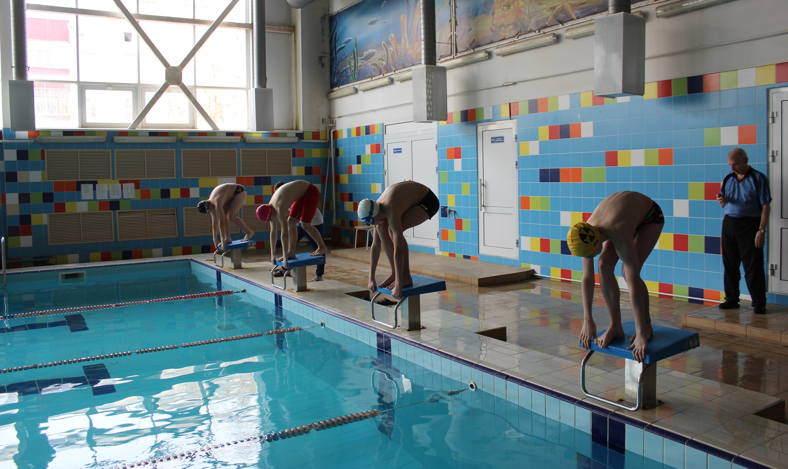 В Саранской школе №11 состоялось открытое первенство по плаванию