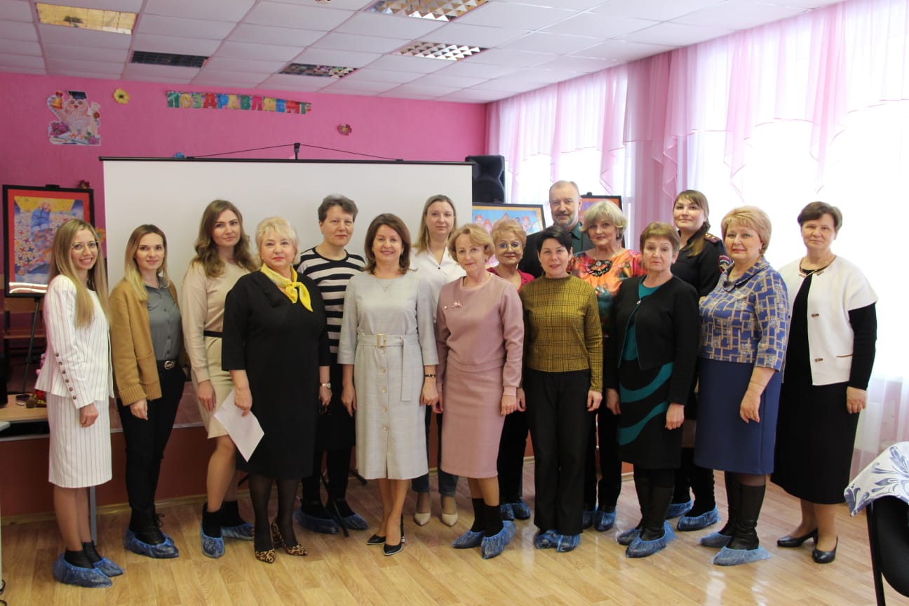 В Пролетарском районе состоялось заседание Совета женщин