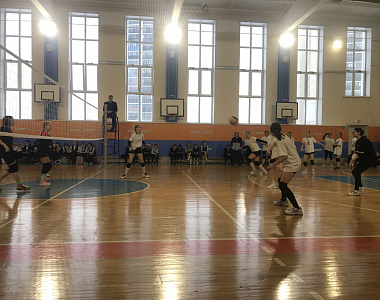  В районах Саранска состоялись соревнования  по волейболу среди девушек в рамках проведения Спартакиады муниципальных общеобразовательных организаций 