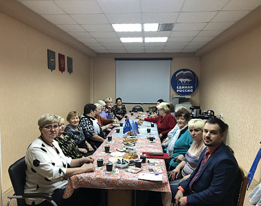 В Администрации Октябрьского района г.о. Саранск состоялся круглый стол «Всех важней на свете мама»