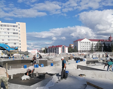 В Саранске продолжается капитальный ремонт фонтана "Звезда Мордовии" на площади Тысячелетия