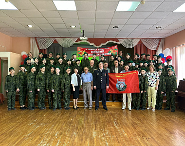 В Ялгинской школе состоялось торжественное посвящение в юные друзья пограничников
